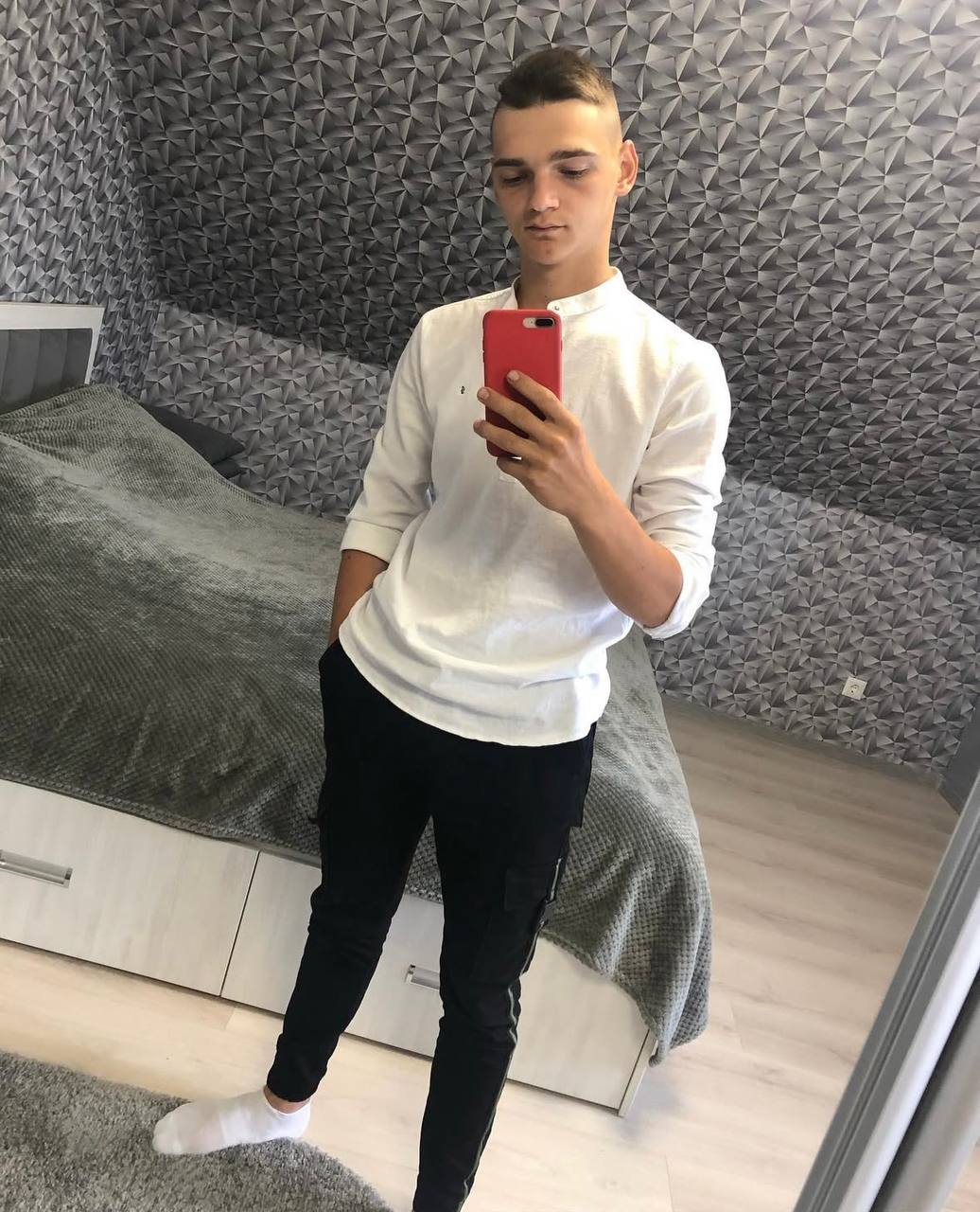 Dan 'apEX' Madesclaire